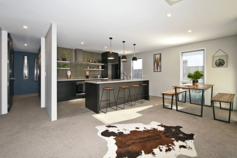 Photo of property in 33 Prestons Park Drive, Marshland, Christchurch, 8083