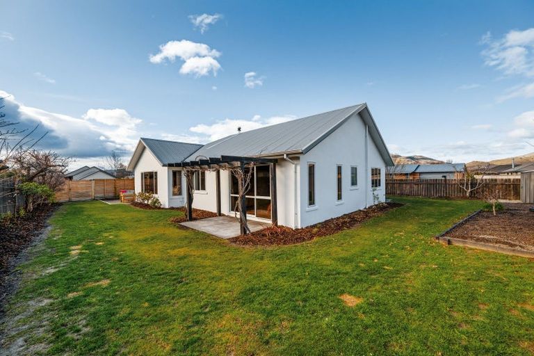 Photo of property in 30 Waenga Drive, Cromwell, 9310