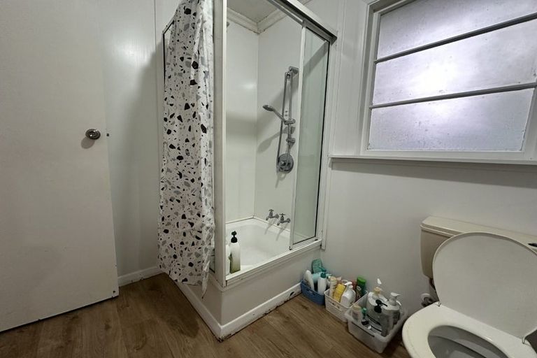 Photo of property in 43 Kirkwood Avenue, Upper Riccarton, Christchurch, 8041