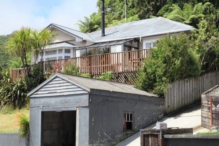 Photo of property in 15 Lydia Street, Greymouth, 7805