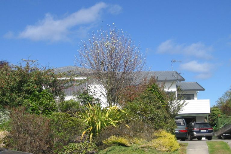 Photo of property in 3 Gladstone Grove, Richmond Heights, Taupo, 3330