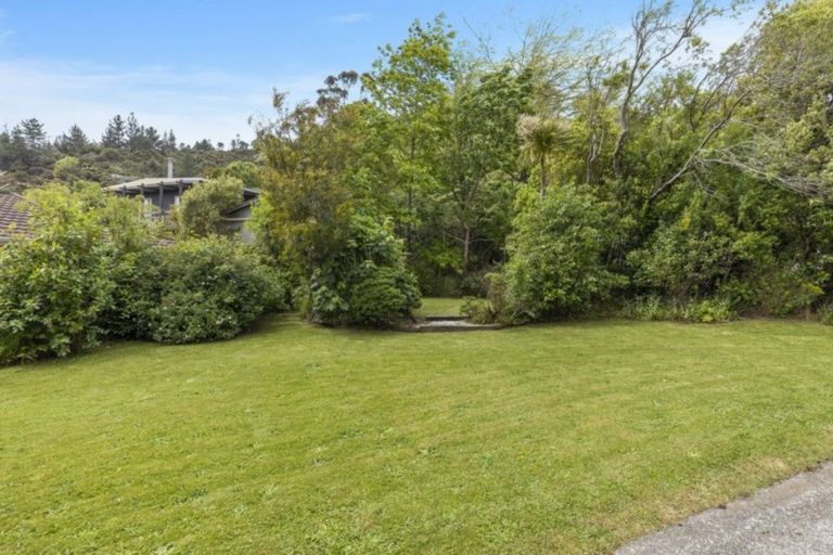 Photo of property in 49 Manuka Street, Stokes Valley, Lower Hutt, 5019