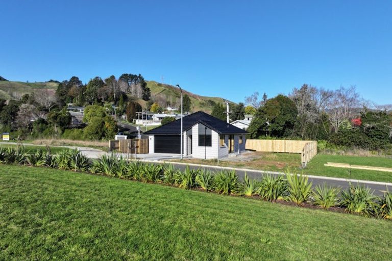 Photo of property in 16 Sunline Crescent, Paeroa, 3600