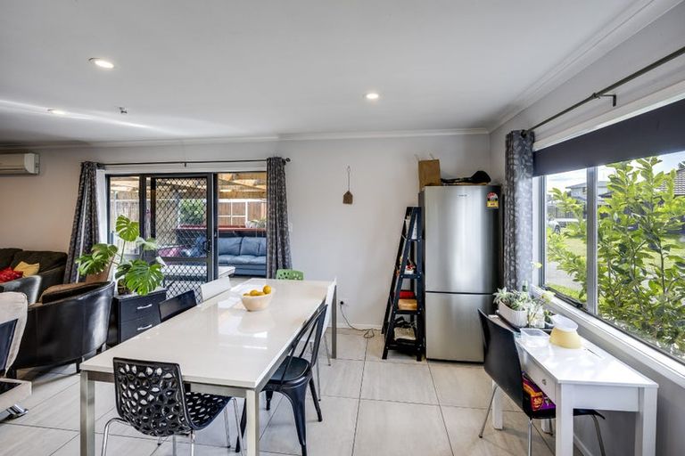 Photo of property in 28 Mcnaughton Place, Onekawa, Napier, 4110