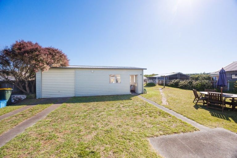 Photo of property in 23 Norton Street, Foxton Beach, Foxton, 4815