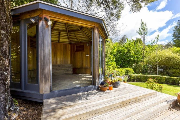 Photo of property in 19 Freemans Way, Pinehaven, Upper Hutt, 5019