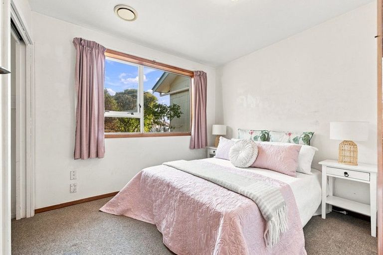 Photo of property in 11 Oban Place, Woolston, Christchurch, 8062
