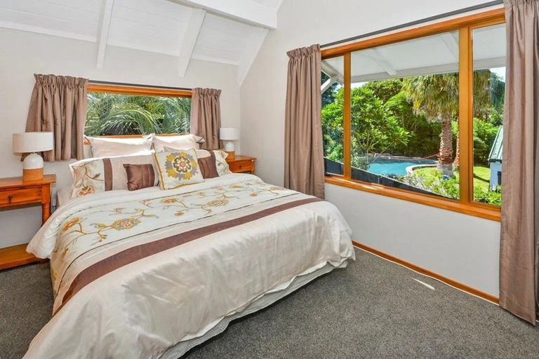 Photo of property in 7 Sandiacre Way, Browns Bay, Auckland, 0630