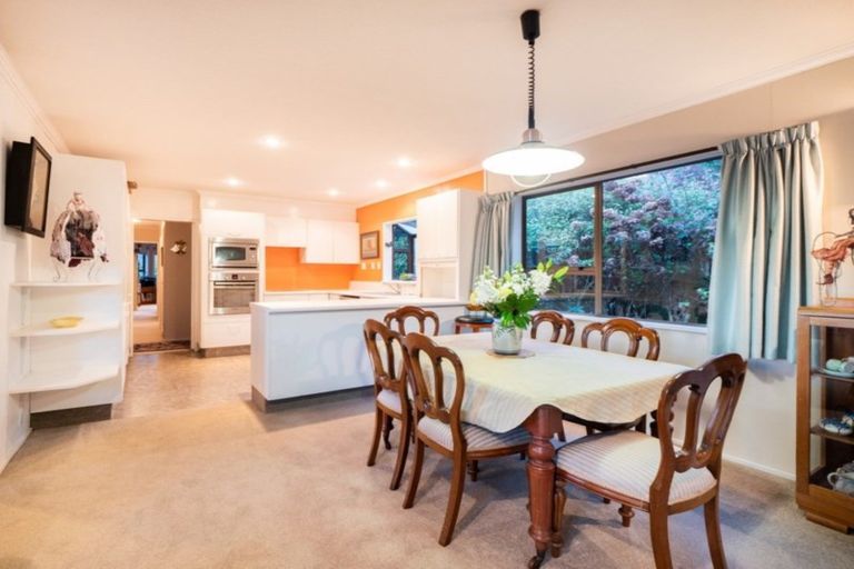 Photo of property in 30 Porterfield Street, Macandrew Bay, Dunedin, 9014