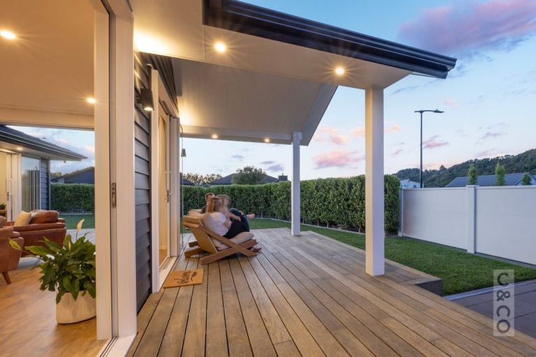 Photo of property in 31 Fruitlands Road, Kumeu, 0810