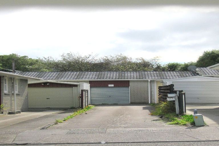 Photo of property in 16 Percy Cameron Street, Avalon, Lower Hutt, 5011