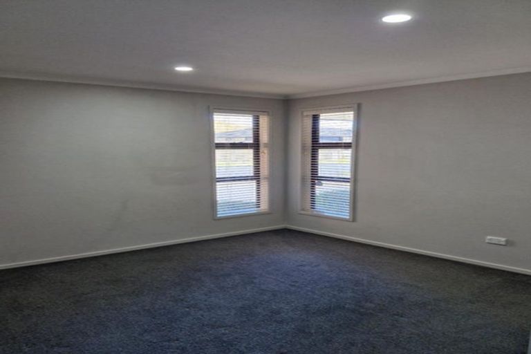 Photo of property in 40 Magnolia Drive, Westown, New Plymouth, 4310