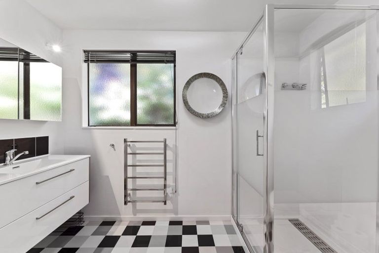 Photo of property in 253 Queen Charlotte Drive, Havelock, Picton, 7281