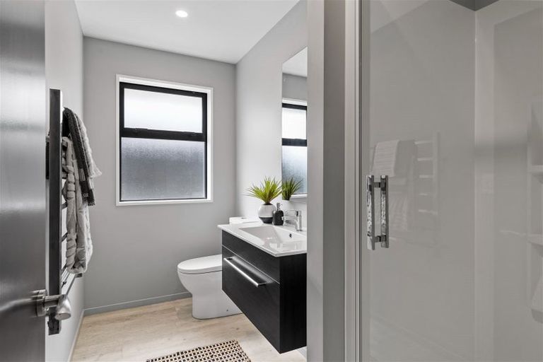 Photo of property in 17 Pajet Street, Marshland, Christchurch, 8083