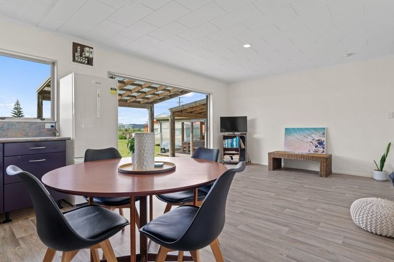 Photo of property in 13 Taiwa Road, Oakura, Hikurangi, 0184