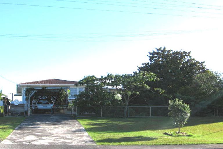 Photo of property in 103 Sunnyside Road, Sunnyvale, Auckland, 0612