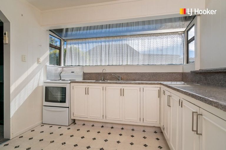 Photo of property in 165 Macandrew Road, South Dunedin, Dunedin, 9012
