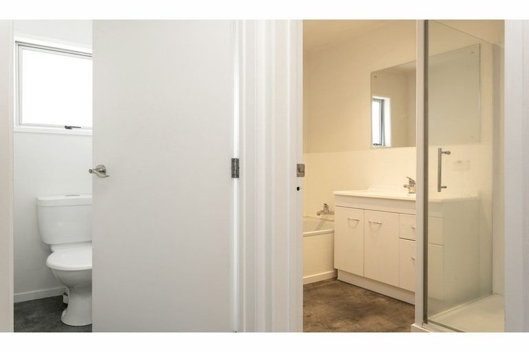 Photo of property in 35 Otupai Street, Two Mile Bay, Taupo, 3330