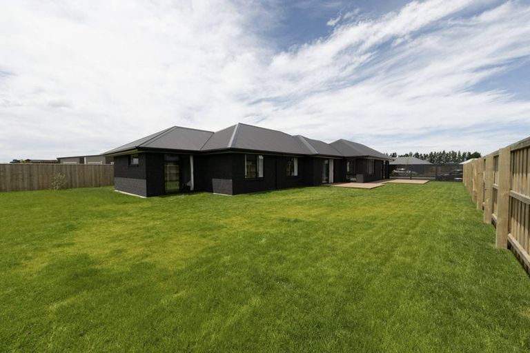 Photo of property in 119 Shillingford Boulevard, Rolleston, 7615