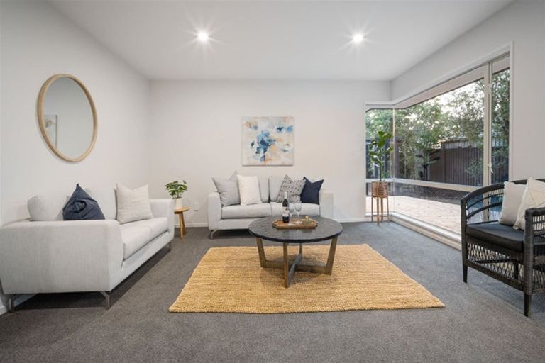 Photo of property in 4 Monterey Place, Parklands, Christchurch, 8083