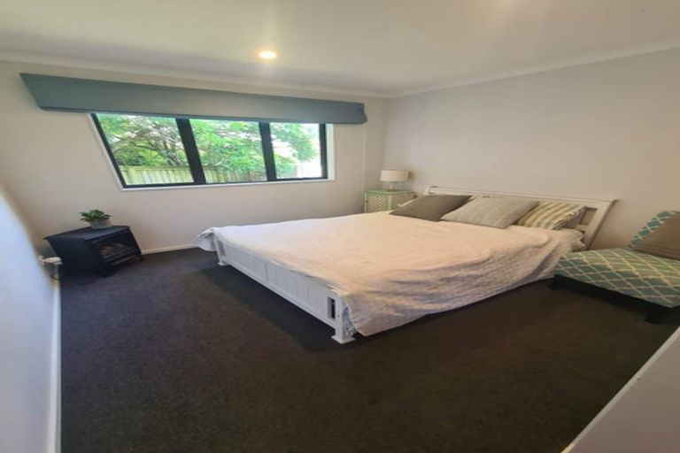 Photo of property in 10b Toatoa Place, Mangere Bridge, Auckland, 2022