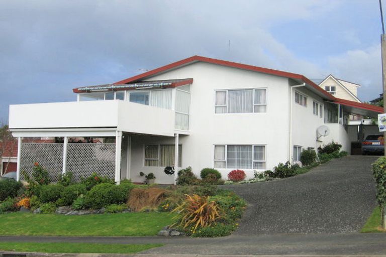 Photo of property in 8 Merehai Place, Snells Beach, 0920