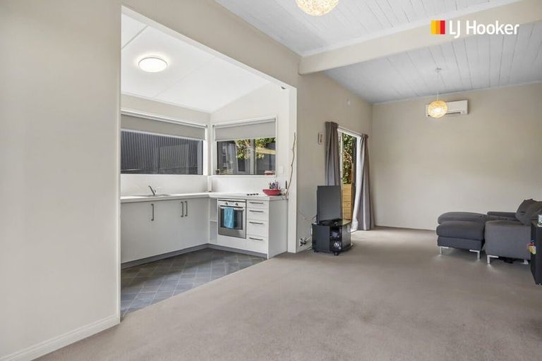 Photo of property in 11 Aitken Place, Mornington, Dunedin, 9011