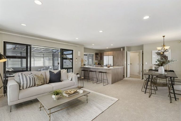 Photo of property in 1/1 Harley Road, Takapuna, Auckland, 0622