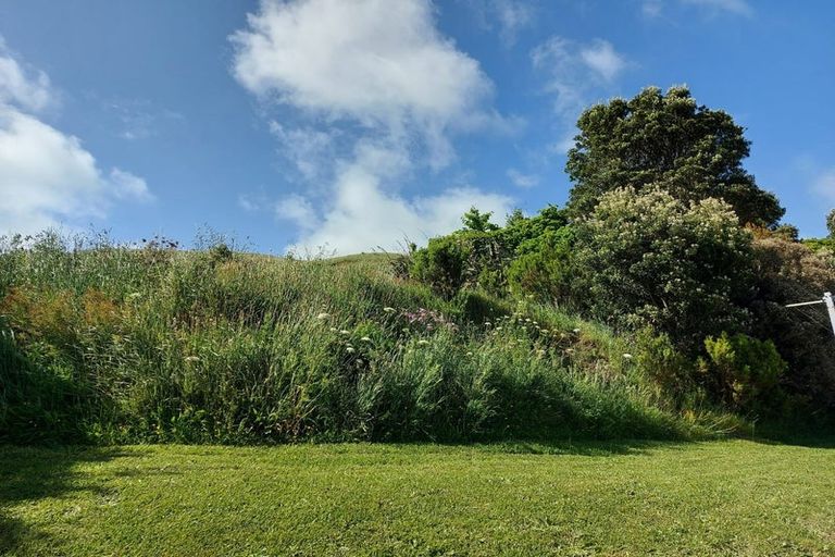 Photo of property in 11 Marne Grove, Waitangirua, Porirua, 5024