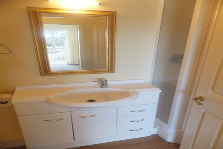 Photo of property in 13d Lawrence Street, Newtown, Wellington, 6021