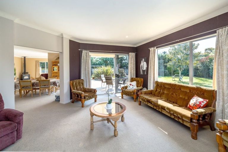 Photo of property in 5 Awhina Drive, Greytown, 5712