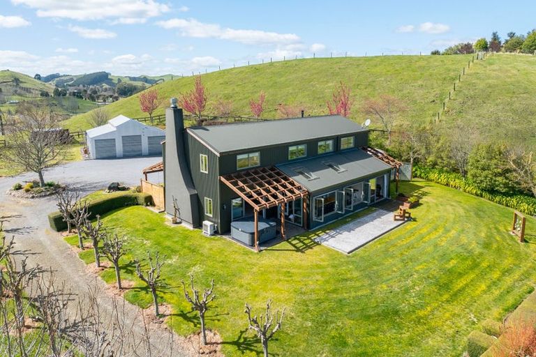 Photo of property in 83 Hitiri Road, Kinloch, Taupo, 3377
