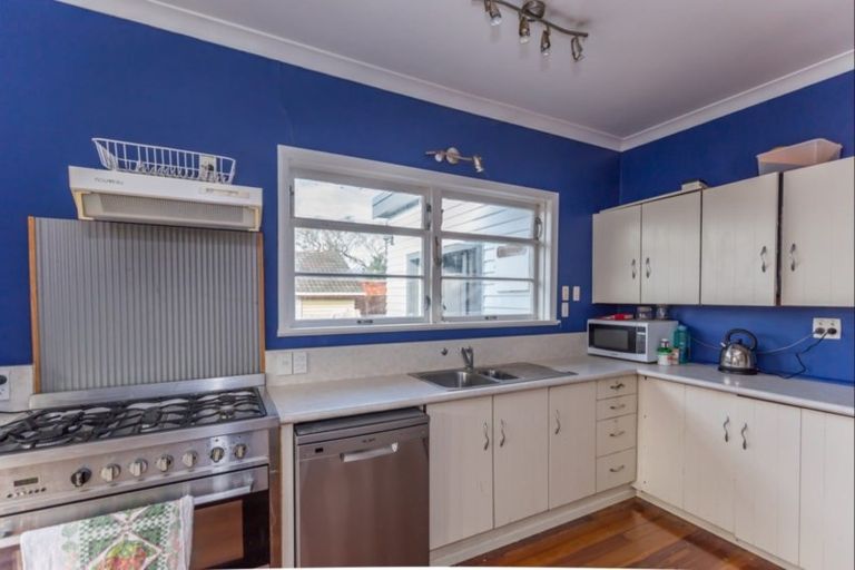 Photo of property in 134 Weraroa Road, Levin, 5510