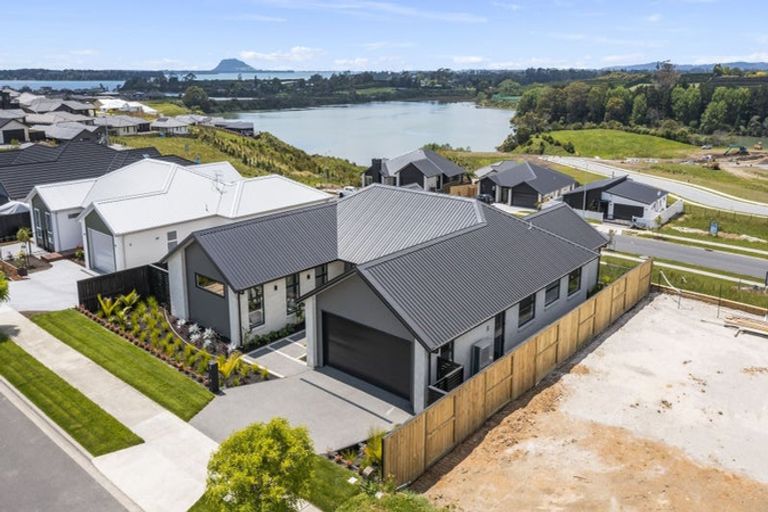 Photo of property in 9 Kahawai Place, Omokoroa, 3114