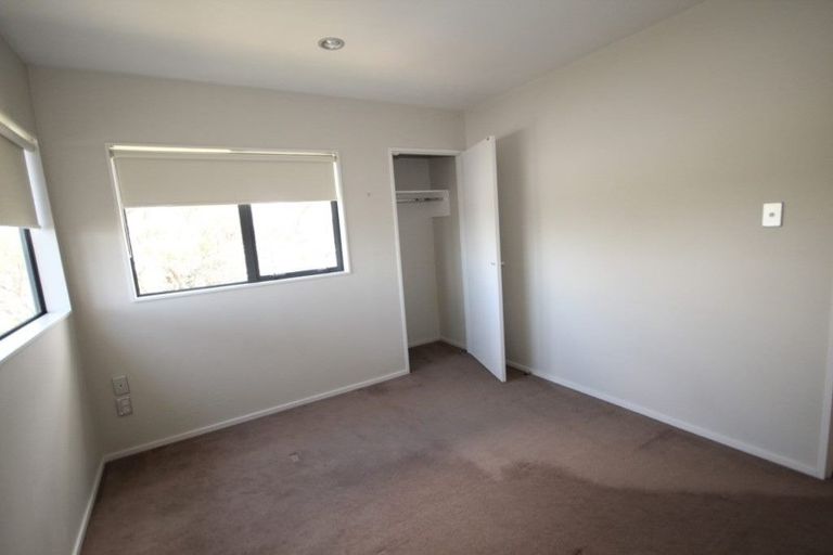 Photo of property in 21a Dallinghoe Crescent, Milford, Auckland, 0620
