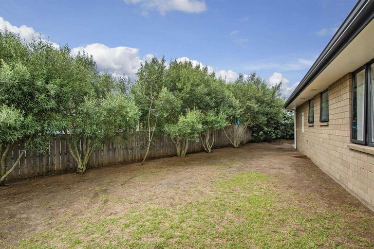 Photo of property in 21 Ocean View Rise, Ruakaka, 0116