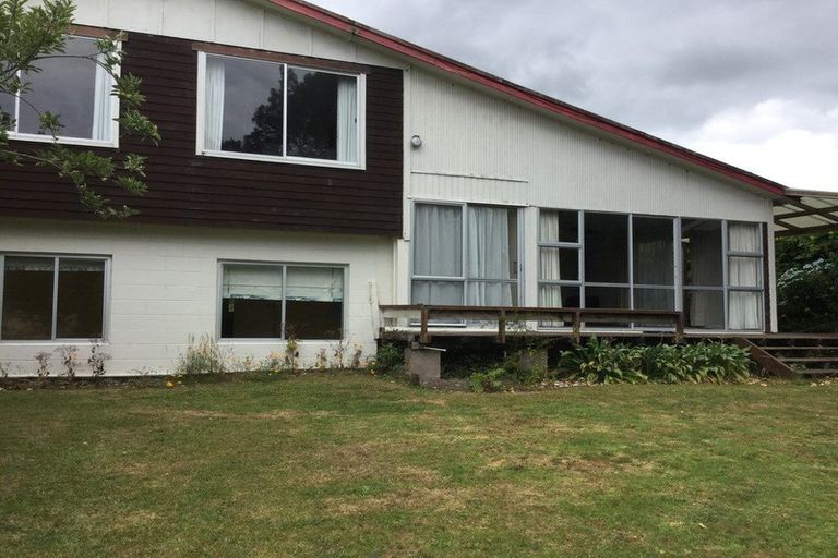 Photo of property in 26 Whaka Street, Maungaturoto, 0520