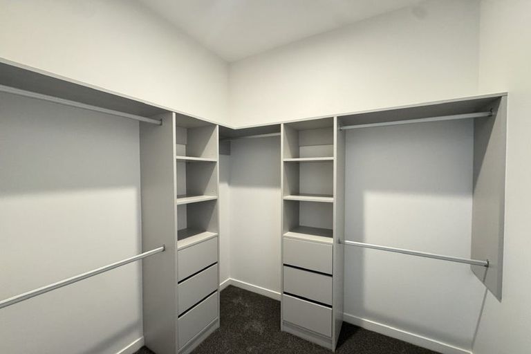 Photo of property in 23 Kerekin Drive, Oteha, Auckland, 0632