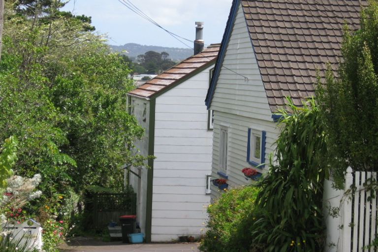 Photo of property in 1/38 Saxon Street, Waterview, Auckland, 1026