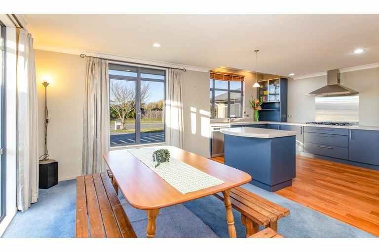 Photo of property in 16 Rembrandt Drive, Rolleston, 7614