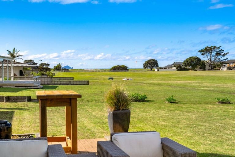 Photo of property in 16 Braddock Grove, Pauanui, Hikuai, 3579