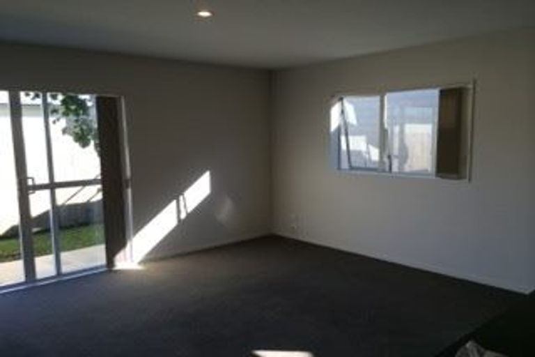 Photo of property in 4 Popokatea Drive, Takanini, 2112