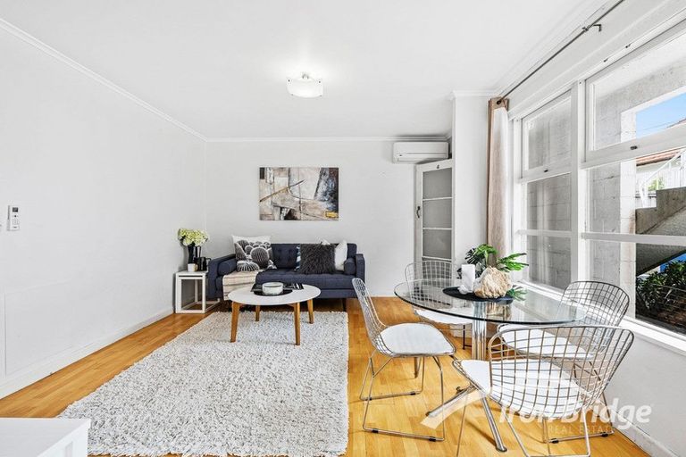 Photo of property in 4/228 Onewa Road, Birkenhead, Auckland, 0626