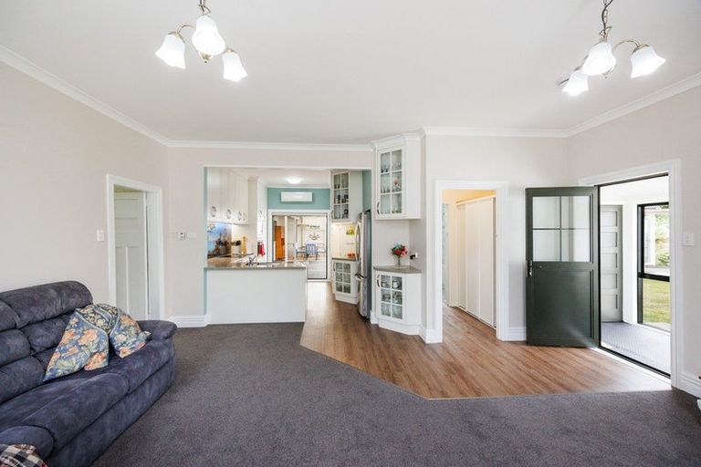 Photo of property in 121/123 High Street, Bulls, 4818
