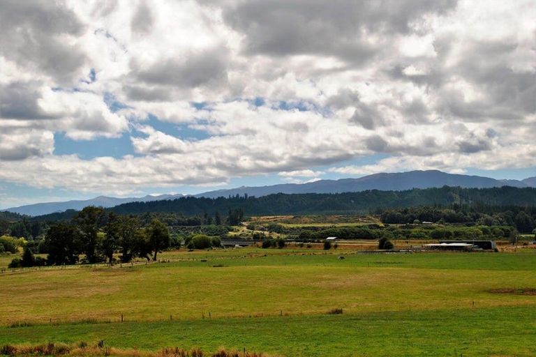 Photo of property in 158 Shillingford Boulevard, Rolleston, 7615