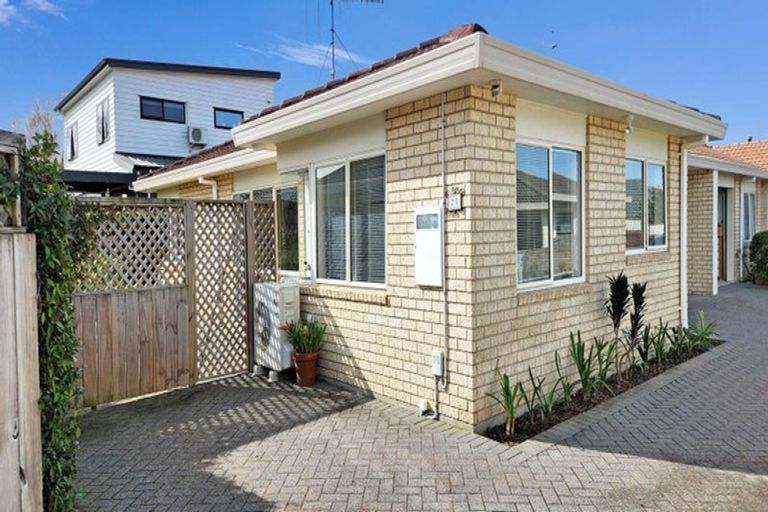 Photo of property in 7a Lilac Place, Otumoetai, Tauranga, 3110
