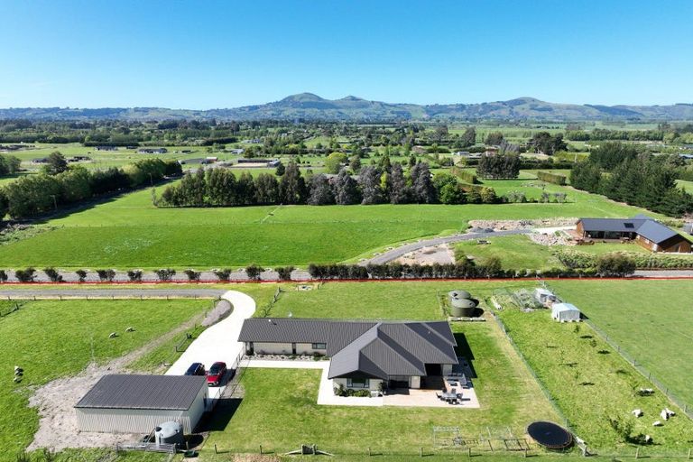 Photo of property in 30 Tara Hills Drive, North Taieri, Mosgiel, 9092