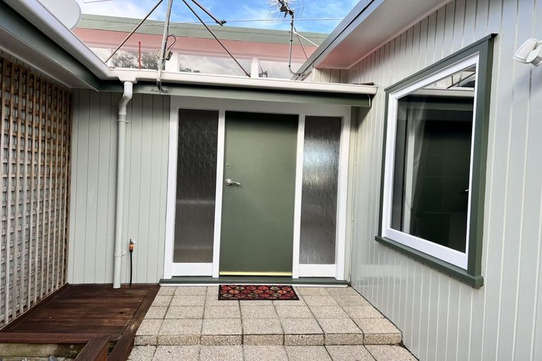 Photo of property in 5 Kau Kau Way, Ngaio, Wellington, 6035