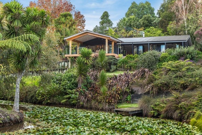 Photo of property in 72 Reid Road, Glenbrook, Waiuku, 2681