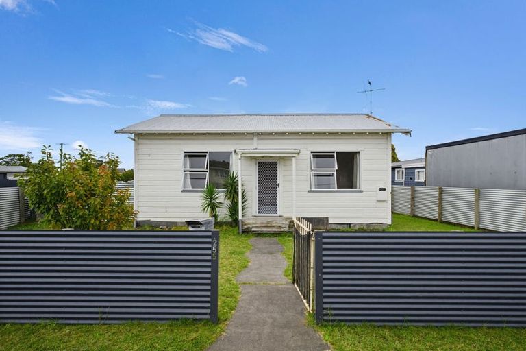 Photo of property in 255 Lytton Road, Elgin, Gisborne, 4010